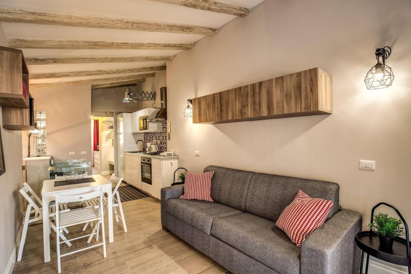 Apartamento Attic With Terrace By Trevi Fountain Roma Exterior foto